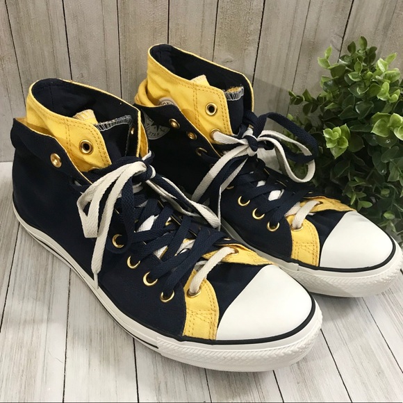 Converse Unisex Hi-Top Sneakers - Picture 5 of 8